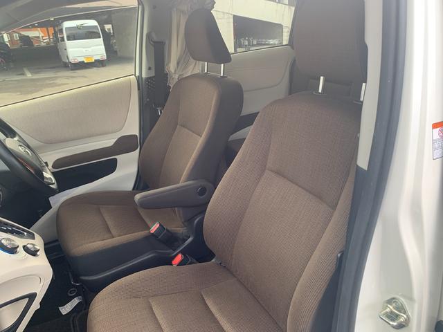 シエンタ ハイブリッドＧ　純正ナビ（ＢＴ／ＦＭ／ＡＭ／ＴＶ）バックカメラ　モデリスタエアロ　ドラレコ　ＥＴＣ　革巻きハンドル　両側パワースライド　ステリモ　横滑り防止　車線逸脱　衝突軽減　トヨタセーフティ　オートライト（31枚目）