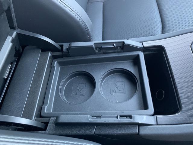 ハリアーハイブリッド Z レザーパッケージ 純正12.3インチディスプレイオーディオ 純正12.3インチディスプレイオーディオモデリスタフルエアロ パワーシート シートメモリー ETC ドラレコ 電子パーキング 電動リアゲート(60枚目)