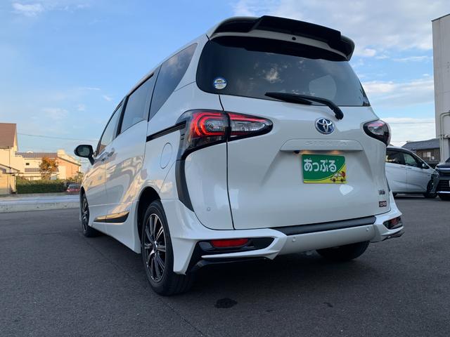 TOYOTA SIENTA HYBRID FUNBASE G
