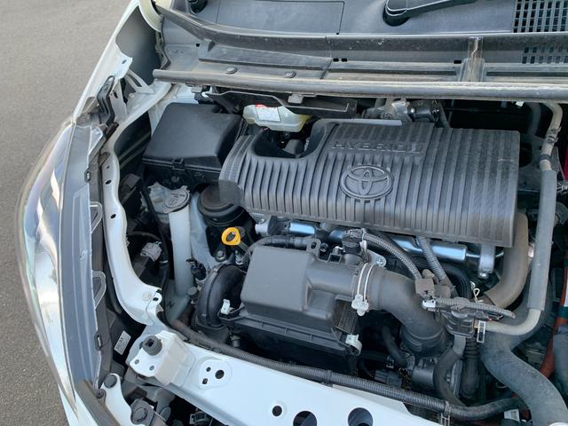 TOYOTA SIENTA HYBRID FUNBASE G