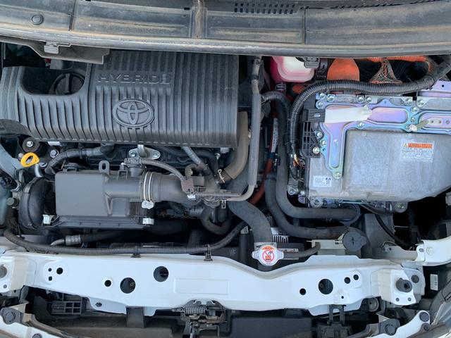 TOYOTA SIENTA HYBRID FUNBASE G