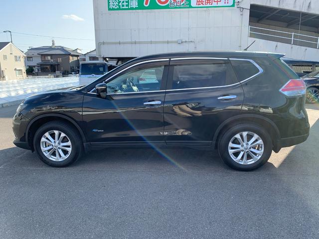 エクストレイル ２０Ｘ　ハイブリッド　エマージェンシーブレーキＰ　４ＷＤ　純正８インチナビ（ＴＶ／ＢＴ／ＦＭ／ＡＭ）　バックカメラ　革巻きハンドル　ステリモ　電動リアゲート　前席シートヒーター　ＥＴＣ　オートライト　オートエアコン　電格ミラー　マット　バイザー（16枚目）