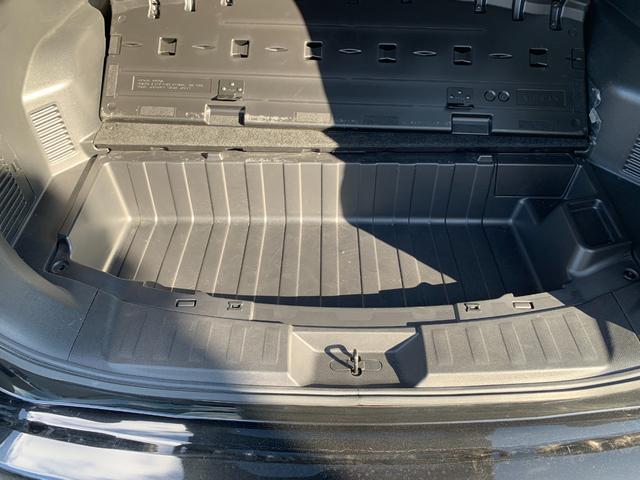 エクストレイル ２０Ｘ　ハイブリッド　エマージェンシーブレーキＰ　４ＷＤ　純正８インチナビ（ＴＶ／ＢＴ／ＦＭ／ＡＭ）　バックカメラ　革巻きハンドル　ステリモ　電動リアゲート　前席シートヒーター　ＥＴＣ　オートライト　オートエアコン　電格ミラー　マット　バイザー（25枚目）