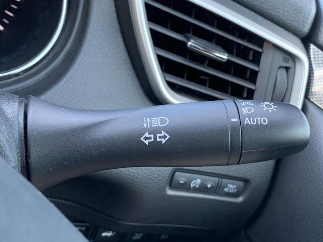 エクストレイル ２０Ｘ　ハイブリッド　エマージェンシーブレーキＰ　４ＷＤ　純正８インチナビ（ＴＶ／ＢＴ／ＦＭ／ＡＭ）　バックカメラ　革巻きハンドル　ステリモ　電動リアゲート　前席シートヒーター　ＥＴＣ　オートライト　オートエアコン　電格ミラー　マット　バイザー（41枚目）