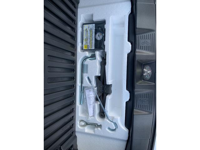 スペーシアカスタム ハイブリッドＸＳ　純正９インチナビ（ＴＶ／ＢＴ／ＦＭ／ＡＭ）　アラウンドビューモニター　ステアリングヒーター　前席シートヒーター　ヘッドアップディスプレイ　両側パワスラ　アイドリングストップ　ハーフレザーシート（23枚目）