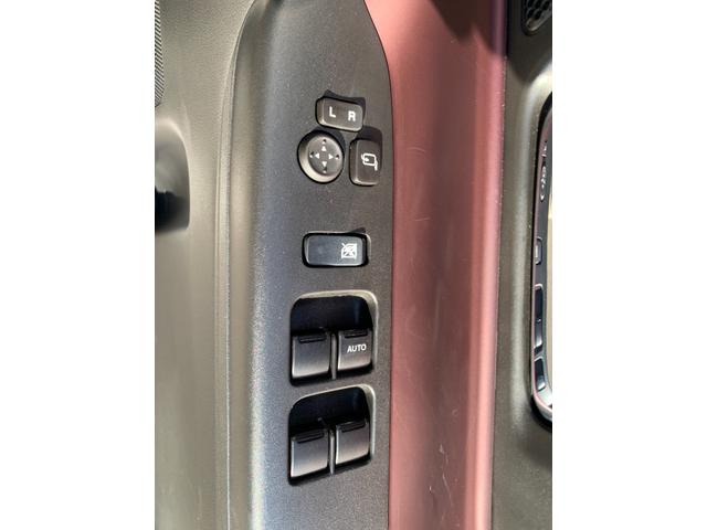 スペーシアカスタム ハイブリッドＸＳ　純正９インチナビ（ＴＶ／ＢＴ／ＦＭ／ＡＭ）　アラウンドビューモニター　ステアリングヒーター　前席シートヒーター　ヘッドアップディスプレイ　両側パワスラ　アイドリングストップ　ハーフレザーシート（55枚目）