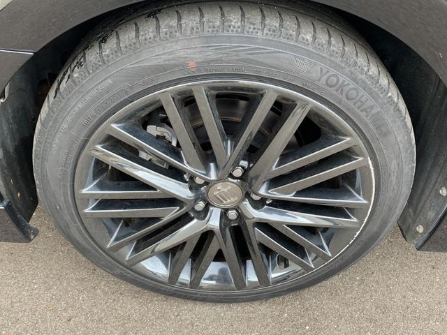 クラウンハイブリッド アスリートＳ　ブラックスタイル　純正ナビ（ＴＶ／ＢＴ／ＦＭ）　バックカメラ　サンルーフ　革巻きハンドル　ドラレコ　スイングレジスター　ステリモ　クルコン　前席シートヒーター　電動シート　コーナーセンサー　横滑り防止　オートエアコン（8枚目）