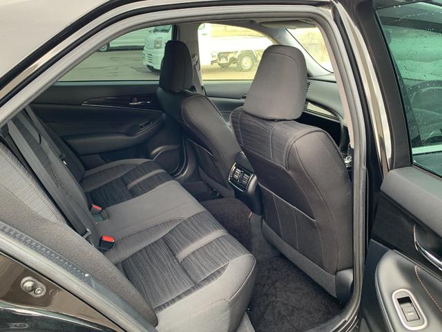 クラウンハイブリッド アスリートＳ　ブラックスタイル　純正ナビ（ＴＶ／ＢＴ／ＦＭ）　バックカメラ　サンルーフ　革巻きハンドル　ドラレコ　スイングレジスター　ステリモ　クルコン　前席シートヒーター　電動シート　コーナーセンサー　横滑り防止　オートエアコン（29枚目）