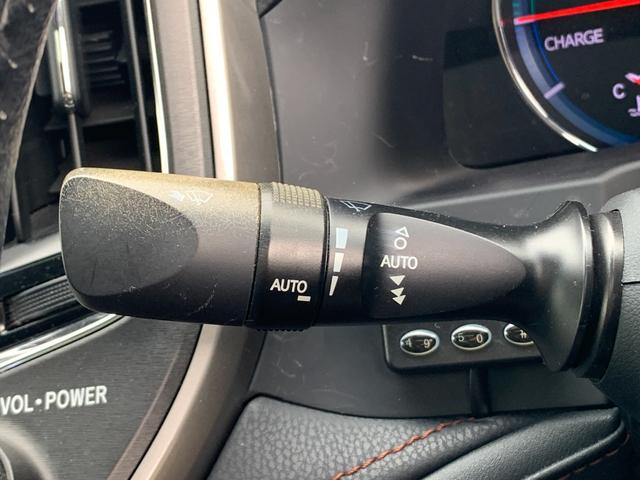 クラウンハイブリッド アスリートＳ　ブラックスタイル　純正ナビ（ＴＶ／ＢＴ／ＦＭ）　バックカメラ　サンルーフ　革巻きハンドル　ドラレコ　スイングレジスター　ステリモ　クルコン　前席シートヒーター　電動シート　コーナーセンサー　横滑り防止　オートエアコン（41枚目）