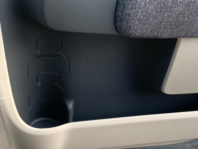 シエンタ ハイブリッドＺ　１０．５インチ純正ナビ（ＢＴ／ＦＭ／ＡＭ／ＴＶ）バックカメラ　全方位カメラ　ブラインドスポット　ビルトインＥＴＣ　前席シートヒーター　前後ドラレコ　ステアリングヒーター　モデリスタエアロ（Ｆ／Ｓ／Ｒ）（61枚目）