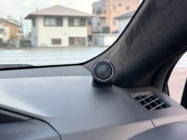 �f�ڂ���Ă���摜�����ł͂킩��Ȃ����Ƃ����邩�Ǝv���܂����A�C���ӏ��E�L�Y�E�����E���̑��s���_�͋C�y�ɕ����Ă��������ˁi���O�|�O���j