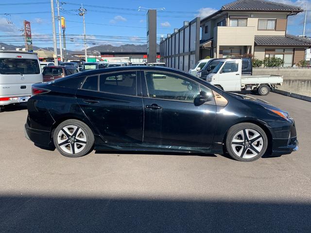 �G���W�����[�����Y��ɐ�򂵂Ă���[�Ԓv���܂��B���i���܂茩�邱�Ƃ������ӏ������炱���Y�킾�Ɗ������܂���ˁi��´���M���j