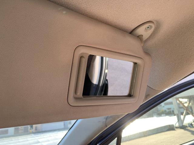 �f�ڂ���Ă���摜�����ł͂킩��Ȃ����Ƃ����邩�Ǝv���܂����A�C���ӏ��E�L�Y�E�����E���̑��s���_�͋C�y�ɕ����Ă��������ˁi���O�|�O���j