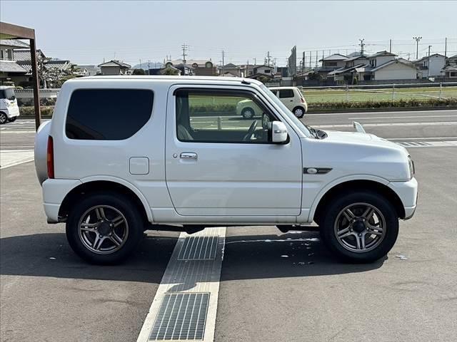 ランドベンチャー　後期　ＭＴ　社外ナビ　フルセグ　ＤＶＤ再生　ＢＴ　合皮レザーシート　ＥＴＣ　パートタイム４ＷＤ　キーレス　フォグ　電格ミラー　シートヒター　ヒートミラー　ターボ　純正ＡＷ　ＵＶカットガラス(9枚目)