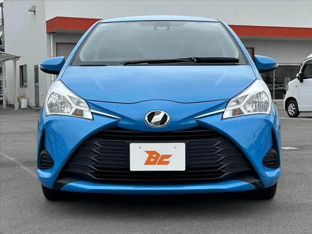 ヴィッツ Ｆ　後期　セーフティセンスＣ　Ａハイビーム　スマートキーＸ２　純正ＳＤナビ　地デジ　ＢＴ　Ｂカメラ　ステリモ　ＥＴＣ　ドラレコ　Ａストップ　電格ミラーウインカー　チルトステア　シートリフター　Ｐガラス（9枚目）