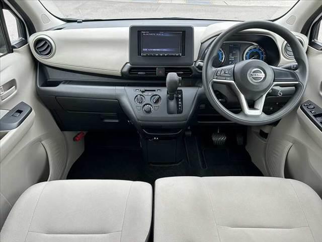 デイズ 　エマブレ　ＦＲソナー　車線逸脱警報　Ａハイビーム　オートライト　社外メモリナビ　ＢＴ　Ｂカメラ　ＥＴＣ　ドラレコ　キーレス　Ａストップ　電格ミラー　チルトステア　シートリフター　マットバイザー（2枚目）