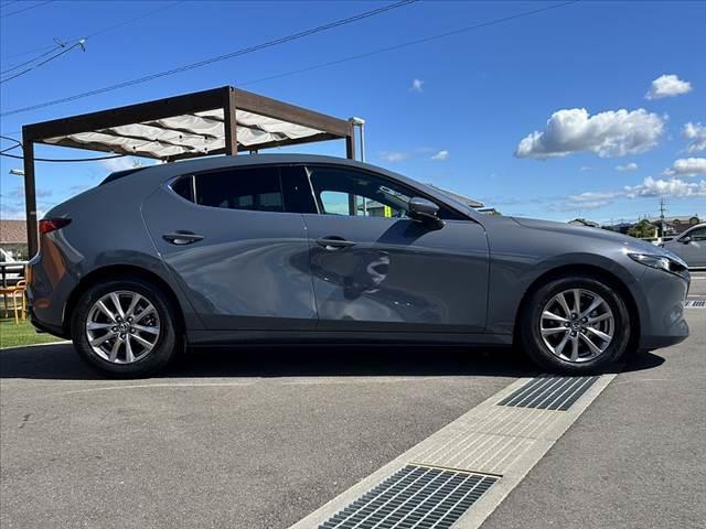 ＭＡＺＤＡ３ファストバック ２０Ｓプロアクティブ　全方位モニター　ナビ　フルセグ　ＤＶＤ再生　ＢＴ　スマートブレーキサポート　レーダークルコン　ＬＥＤオートライト　ヘッドアップディスプレイ　車線逸脱　パーキングセンサー　プッシュスタート（12枚目）
