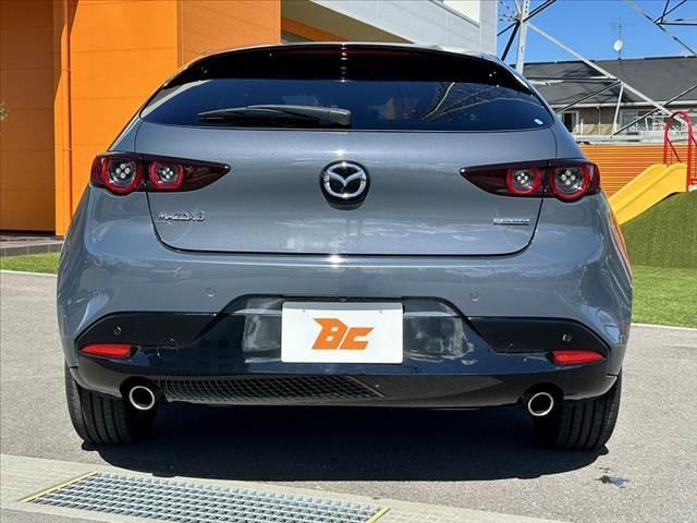 ＭＡＺＤＡ３ファストバック ２０Ｓプロアクティブ　全方位モニター　ナビ　フルセグ　ＤＶＤ再生　ＢＴ　スマートブレーキサポート　レーダークルコン　ＬＥＤオートライト　ヘッドアップディスプレイ　車線逸脱　パーキングセンサー　プッシュスタート（14枚目）