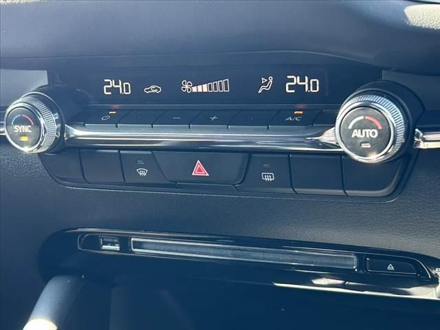ＭＡＺＤＡ３ファストバック ２０Ｓプロアクティブ　全方位モニター　ナビ　フルセグ　ＤＶＤ再生　ＢＴ　スマートブレーキサポート　レーダークルコン　ＬＥＤオートライト　ヘッドアップディスプレイ　車線逸脱　パーキングセンサー　プッシュスタート（21枚目）