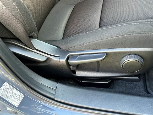 ＭＡＺＤＡ３ファストバック ２０Ｓプロアクティブ　全方位モニター　ナビ　フルセグ　ＤＶＤ再生　ＢＴ　スマートブレーキサポート　レーダークルコン　ＬＥＤオートライト　ヘッドアップディスプレイ　車線逸脱　パーキングセンサー　プッシュスタート（31枚目）