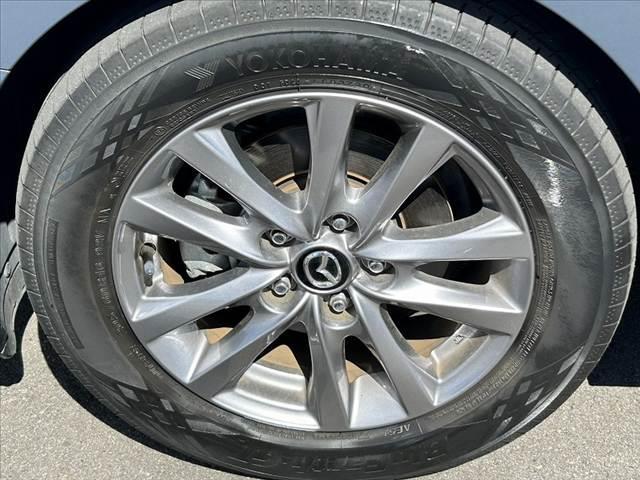 ＭＡＺＤＡ３ファストバック ２０Ｓプロアクティブ　全方位モニター　ナビ　フルセグ　ＤＶＤ再生　ＢＴ　スマートブレーキサポート　レーダークルコン　ＬＥＤオートライト　ヘッドアップディスプレイ　車線逸脱　パーキングセンサー　プッシュスタート（39枚目）