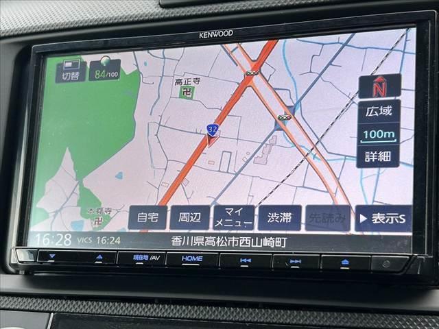 カローラフィールダー ハイブリッド　中期　セーフティセンスＣ　プリクラッシュセーフティ　Ａハイビーム　社外ＳＤナビ　地デジ　Ｂカメ　キーレス　電格ミラーウインカー　サイドカーテンエアＢ　チルトステア　シートリフター　マットバイザー（3枚目）
