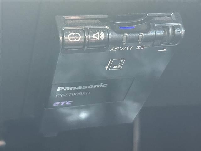 フリードスパイク G エアロ 禁煙車 車検整備付 電動スライドドア ナビ フルセグ バックモニター スマートキー2ケ DVD再生 ETC HIDオートライト マット バイザー ビルトインテーブル プライバシーガラス バニティミラー(24枚目)