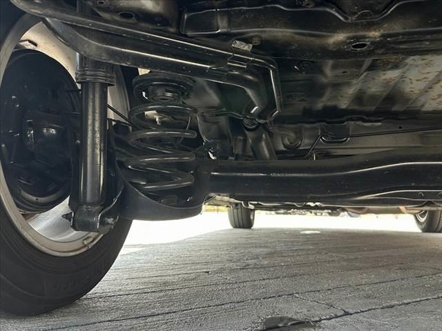 フリードスパイク G エアロ 禁煙車 車検整備付 電動スライドドア ナビ フルセグ バックモニター スマートキー2ケ DVD再生 ETC HIDオートライト マット バイザー ビルトインテーブル プライバシーガラス バニティミラー(41枚目)