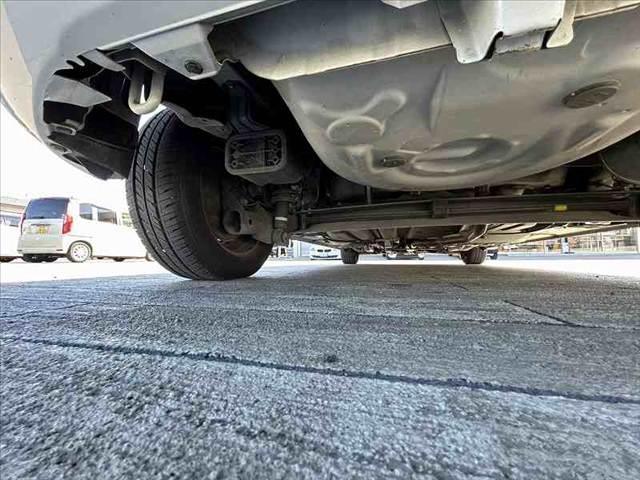 シエンタ Ｇ　禁煙車　両電スラ　Ｆシートヒーター　純正ＳＤナビ　フルセグ　ＢＴ　ＤＶＤ　Ｂカメラ　ステリモ　スマートキー　ＥＴＣ　チルトステア　シートリフター　電格ミラーウインカー　Ａストップ　Ｐガラス（41枚目）