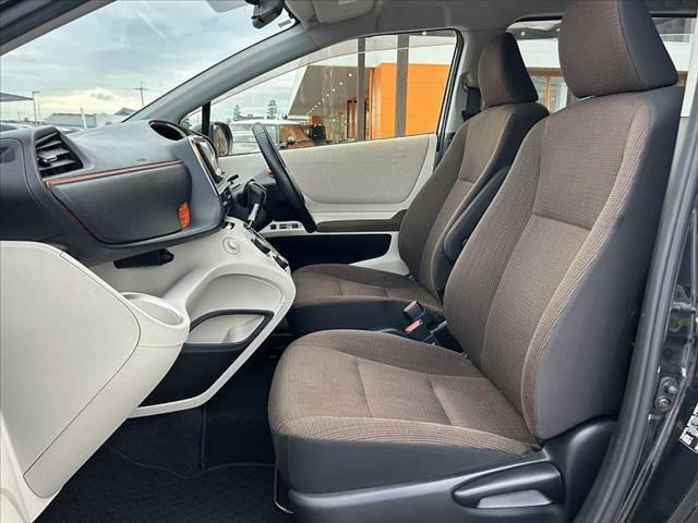 シエンタ Ｇ　禁煙車　車検整備付　両側電動スライドドア　社外ＳＤナビ　フルセグ　ＤＶＤ　ＢＴ　Ｂモニター　前後ドラレコ　ビルトインＥＴＣ　スマートキー２ケ　Ｐスタート　オートエアコン　電格ミラー　ミラーウィンカー（17枚目）