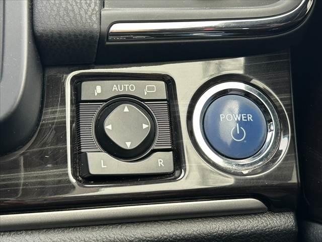 クラウンハイブリッド アスリートS 後期 禁煙車 ムーンルーフ プリクラ レーダークルーズ 黒革シート Pシート シートヒータークーラー 純正ナビ フルセグ BT DVD Bカメラ スマートキー FRドラレコ ETC オートLED OP(6枚目)