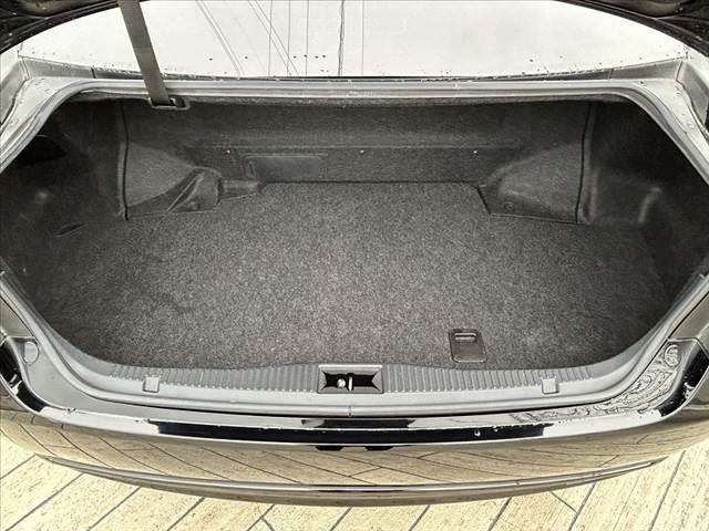 クラウンハイブリッド アスリートS 後期 禁煙車 ムーンルーフ プリクラ レーダークルーズ 黒革シート Pシート シートヒータークーラー 純正ナビ フルセグ BT DVD Bカメラ スマートキー FRドラレコ ETC オートLED OP(20枚目)