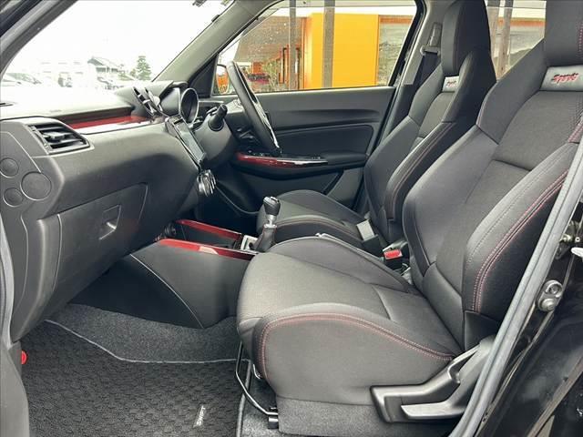 納車整備ついても第三者機関の指定工場で分解記録(法定整備)を実施し、車検を基準に不具合箇所、消耗部品は改善して納車させていただきます。