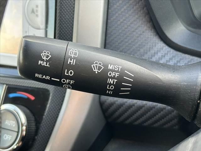 カローラフィールダー １．５Ｘ　禁煙車　車検整備付　アイドリングストップ　ＡＡＣ　純正ＳＤナビ　地デジ　Ｂｌｕｅｔｏｏｔｈ　Ｂカメラ　キーレス　ＥＴＣ　ドラレコ　電格ミラーウインカー　チルトステア　シートリフター（26枚目）