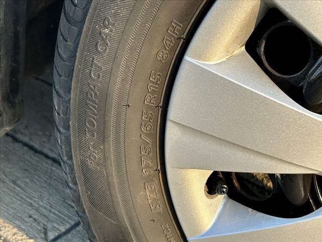 カローラフィールダー １．５Ｘ　禁煙車　車検整備付　アイドリングストップ　ＡＡＣ　純正ＳＤナビ　地デジ　Ｂｌｕｅｔｏｏｔｈ　Ｂカメラ　キーレス　ＥＴＣ　ドラレコ　電格ミラーウインカー　チルトステア　シートリフター（40枚目）