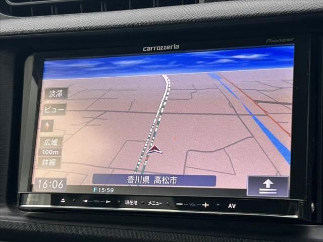 アクア Ｓ　禁煙車　スマートキーＸ２　ＯＰ１６インチＡＷ　大型リアスポ　社外ＳＤナビ　フルセグ　ＢＴ　ＤＶＤ　Ｂカメラ　オートライト　チルトステア　シートリフターＰガラス　ＥＴＣ　電格ウインカーミラー　マット（3枚目）