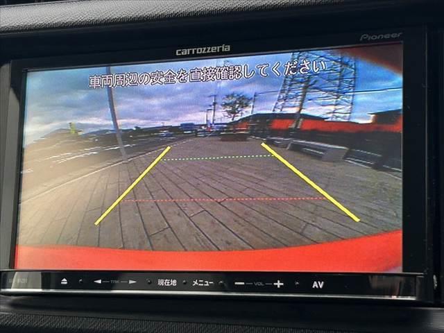 アクア Ｓ　禁煙車　スマートキーＸ２　ＯＰ１６インチＡＷ　大型リアスポ　社外ＳＤナビ　フルセグ　ＢＴ　ＤＶＤ　Ｂカメラ　オートライト　チルトステア　シートリフターＰガラス　ＥＴＣ　電格ウインカーミラー　マット（4枚目）