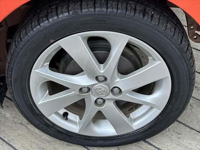 アクア Ｓ　禁煙車　スマートキーＸ２　ＯＰ１６インチＡＷ　大型リアスポ　社外ＳＤナビ　フルセグ　ＢＴ　ＤＶＤ　Ｂカメラ　オートライト　チルトステア　シートリフターＰガラス　ＥＴＣ　電格ウインカーミラー　マット（39枚目）