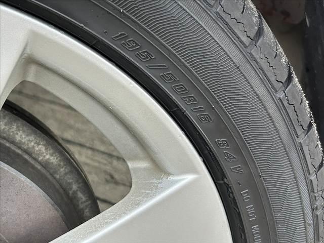 アクア Ｓ　禁煙車　スマートキーＸ２　ＯＰ１６インチＡＷ　大型リアスポ　社外ＳＤナビ　フルセグ　ＢＴ　ＤＶＤ　Ｂカメラ　オートライト　チルトステア　シートリフターＰガラス　ＥＴＣ　電格ウインカーミラー　マット（42枚目）