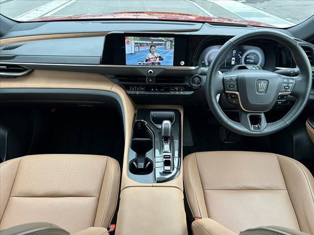 クラウンスポーツ Z 禁煙 パノラマルーフ セーフティS トヨタチームメイト BSM レーダークルコン パノラマビュー 前後ドラレコ 12.3インチディスプレイ ナビ フルセグ BT LED メモリ付きブラウン革シート(2枚目)