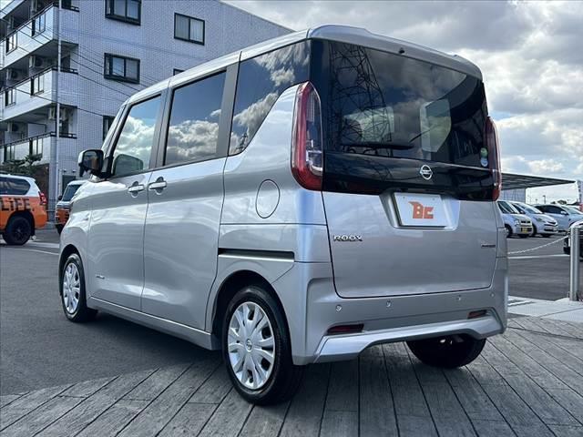 ルークス Ｓ　禁煙車　エマブレ　オートハイビーム　純正メモリナビ　地デジ　ＢＴ　Ｂカメラ　キーレス　オートライト　Ａストップ　チルトステア　シートリフター　電格ミラー　ＥＴＣ　Ｐガラス　ベンチシート　アームレスト（13枚目）