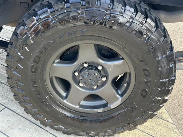 ランドクルーザー７０ ＬＸ　４ＷＤ　リフトアップ　社外ハンドル　社外ＳＤナビ　フルセグ　Ｂｌｕｅｔｏｏｔｈ　ＥＴＣ　スペアキー　Ｒガラスフィルム施工　ルーフキャリア　フロアマット　ドアバイザー（38枚目）