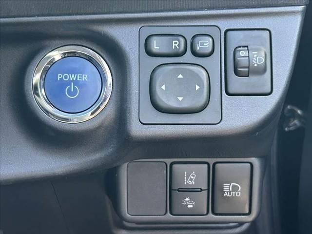 アクア G 中期 禁煙車 車検整備付 スマートキー セーフティセンスC クルコン Fシートヒーター オートライト 電格ウインカーミラー ステリモ Bカメラ 革巻きステア アームレスト チルトステア シートリフター(3枚目)