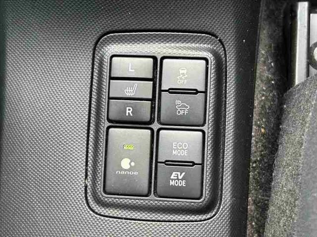 アクア G 中期 禁煙車 車検整備付 スマートキー セーフティセンスC クルコン Fシートヒーター オートライト 電格ウインカーミラー ステリモ Bカメラ 革巻きステア アームレスト チルトステア シートリフター(5枚目)