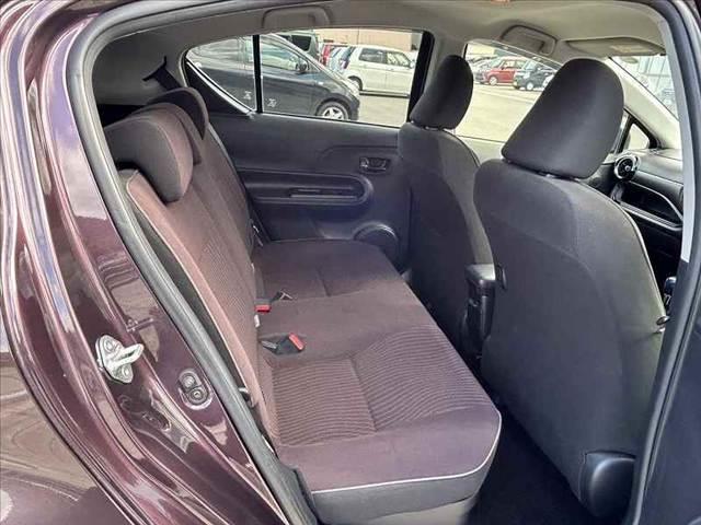 アクア G 中期 禁煙車 車検整備付 スマートキー セーフティセンスC クルコン Fシートヒーター オートライト 電格ウインカーミラー ステリモ Bカメラ 革巻きステア アームレスト チルトステア シートリフター(19枚目)