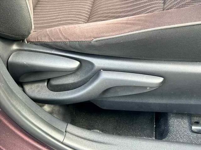 アクア G 中期 禁煙車 車検整備付 スマートキー セーフティセンスC クルコン Fシートヒーター オートライト 電格ウインカーミラー ステリモ Bカメラ 革巻きステア アームレスト チルトステア シートリフター(25枚目)