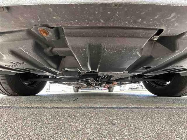 アクア G 中期 禁煙車 車検整備付 スマートキー セーフティセンスC クルコン Fシートヒーター オートライト 電格ウインカーミラー ステリモ Bカメラ 革巻きステア アームレスト チルトステア シートリフター(40枚目)