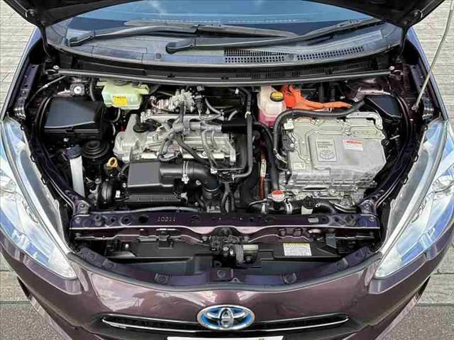 アクア G 中期 禁煙車 車検整備付 スマートキー セーフティセンスC クルコン Fシートヒーター オートライト 電格ウインカーミラー ステリモ Bカメラ 革巻きステア アームレスト チルトステア シートリフター(41枚目)