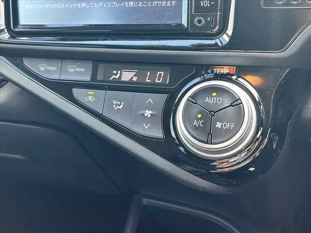 アクア Sスタイルブラック 禁煙車 車検整備付き 中期 セーフティセンスC Aハイビーム スマートキーX2 Fシートヒーター 純SDナビ 地デジ BT Bカメラ ステリモ オートライト ETC ドラレコ コーナーセンサー(25枚目)