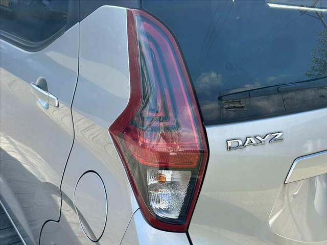 デイズ S 禁煙車 エマブレ FRソナー 踏み間違え防止 Aハイビーム オートライト Aストップ 純正CD キーレス チルトステア シートリフター 電格ミラー Pガラス サイドカーテンエアB USB(29枚目)